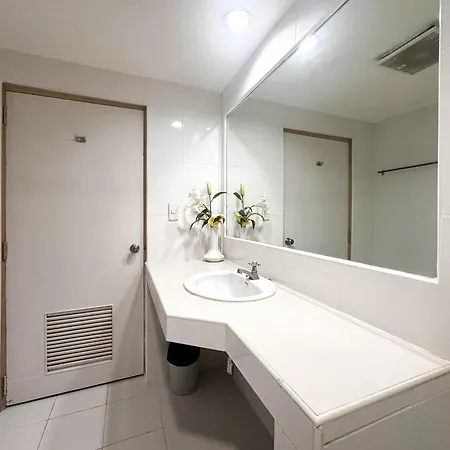G Boutique Silom Hotel