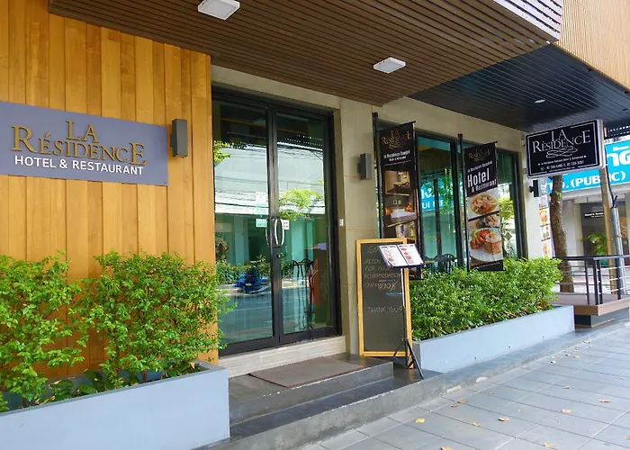 G Boutique Silom 3*