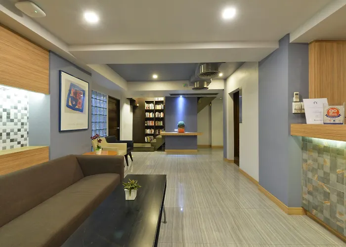 G Boutique Silom 3*