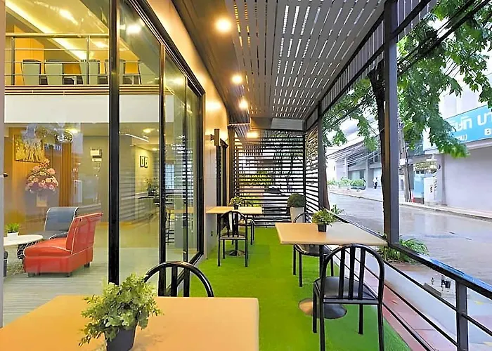 G Boutique Silom ホテル 3*