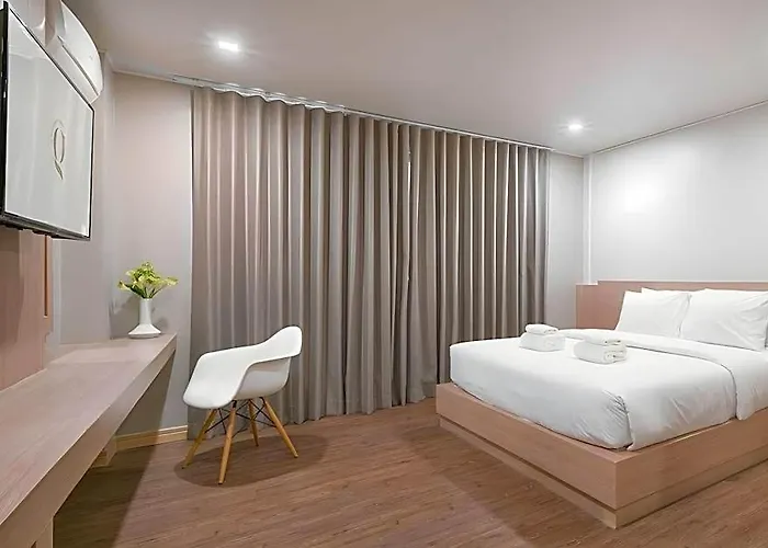 G Boutique Silom
